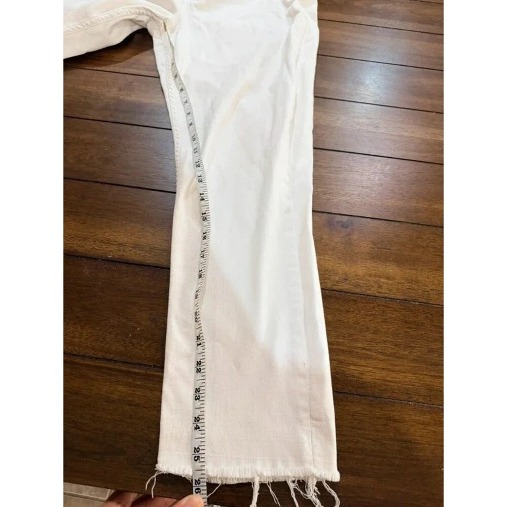 Maurices 13/14 White Cropped Straight Leg Jeans Raw Hem